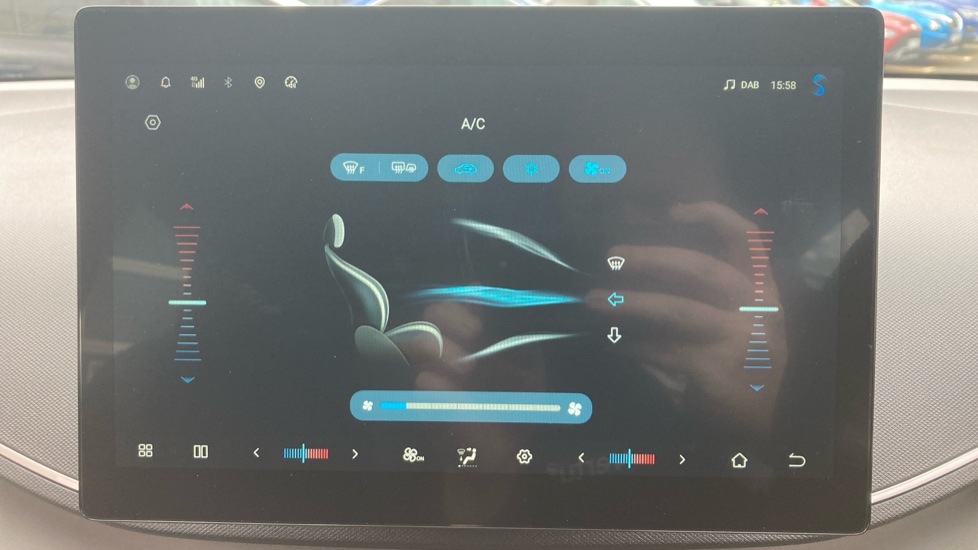 BYD Dolphin Surf 65kW Boost 43kWh 5dr Auto Electric Hatchback - Image 29