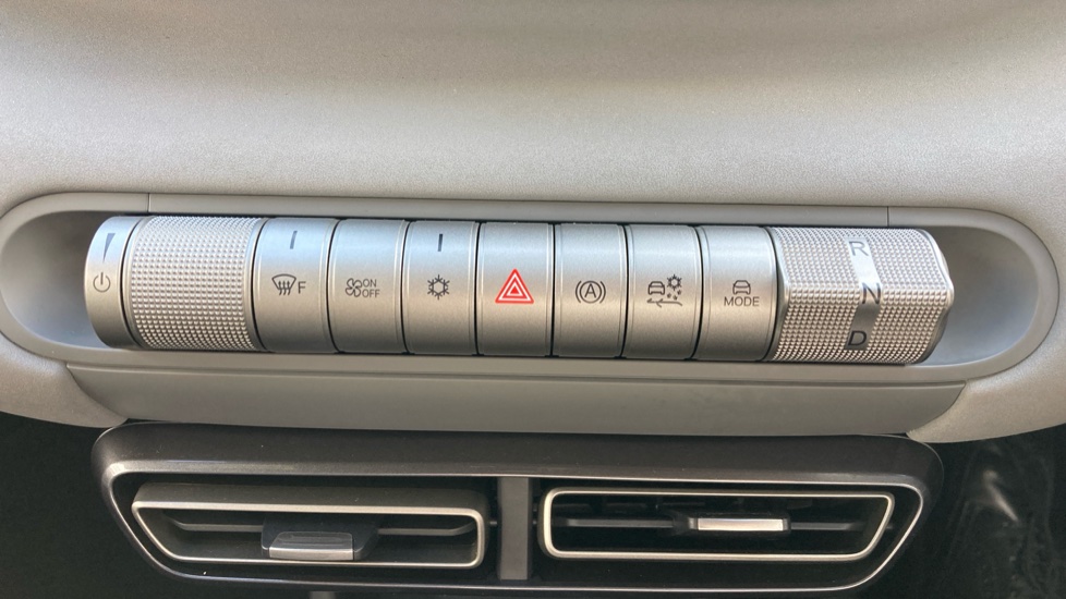 BYD Dolphin Surf 65kW Boost 43kWh 5dr Auto Electric Hatchback - Image 29