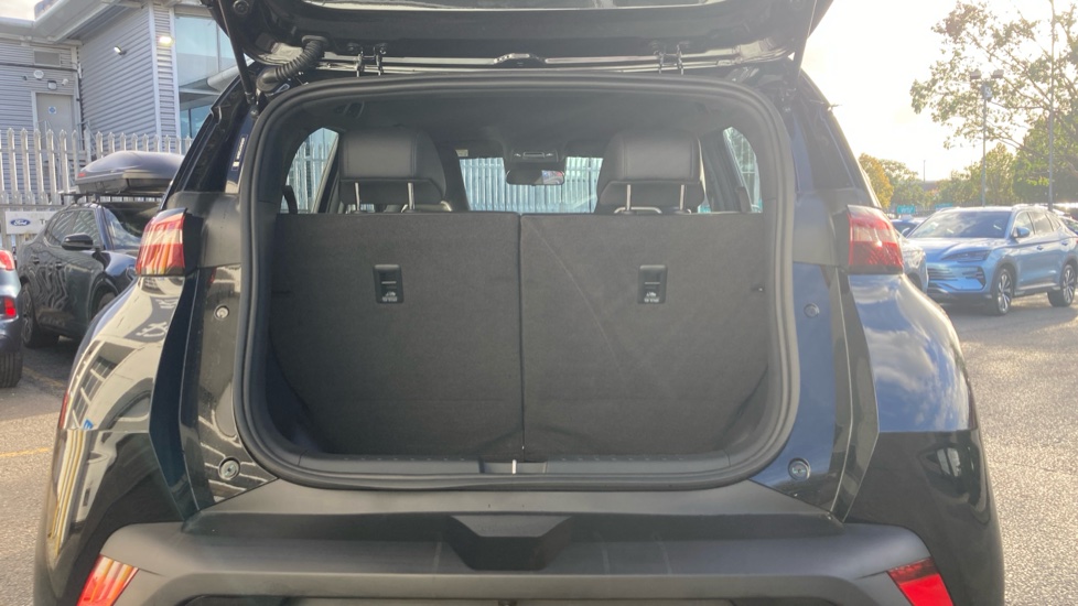 BYD Dolphin Surf 65kW Boost 43kWh 5dr Auto Electric Hatchback - Image 4