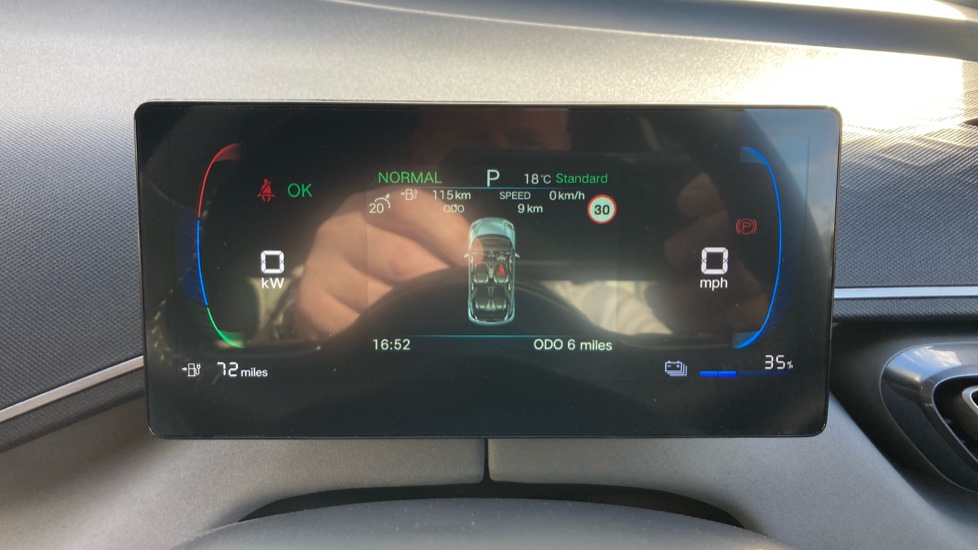 BYD Dolphin Surf 65kW Boost 43kWh 5dr Auto Electric Hatchback - Image 18