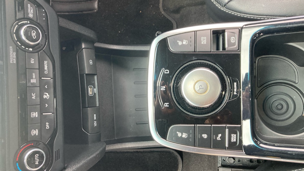Kia E-Niro 150kW 4+ 64kWh 5dr Auto Electric Estate - Image 13