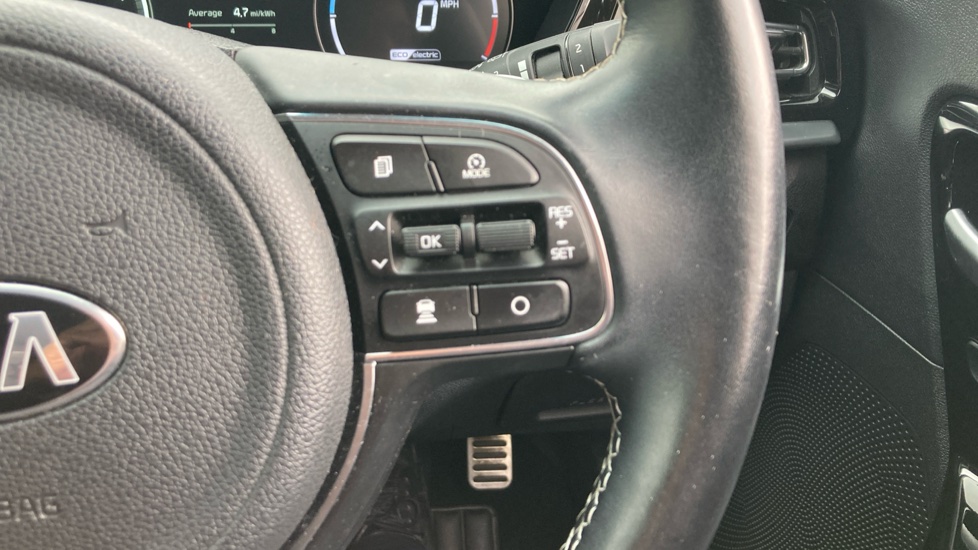 Kia E-Niro 150kW 4+ 64kWh 5dr Auto Electric Estate - Image 32