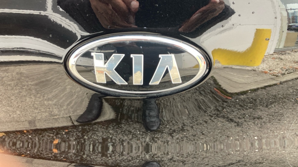 Kia E-Niro 150kW 4+ 64kWh 5dr Auto Electric Estate - Image 42