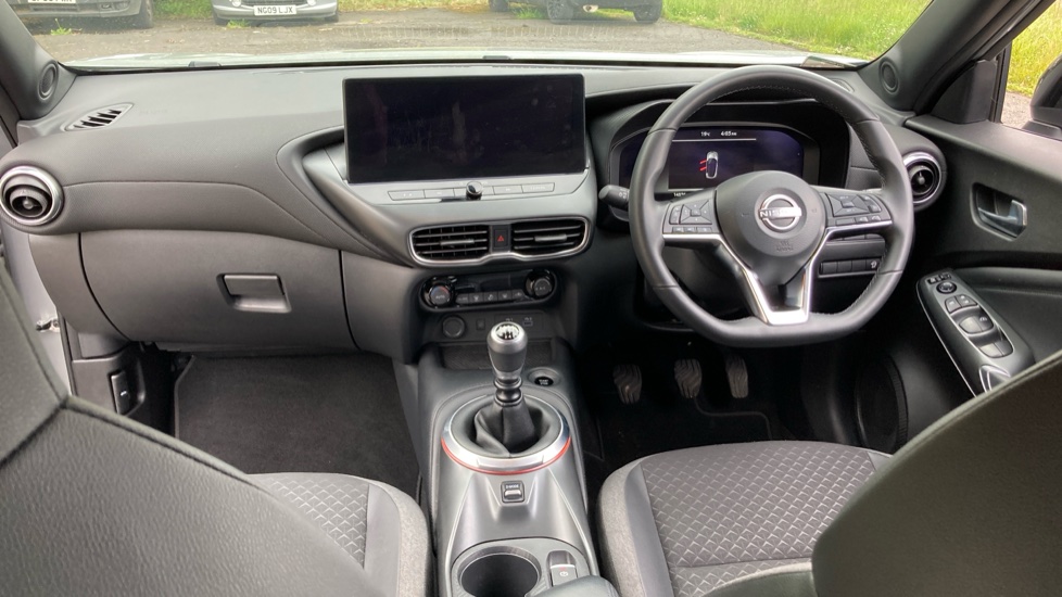 Nissan Juke 1.0 DiG-T N-Connecta 5dr Petrol Hatchback - Image 10