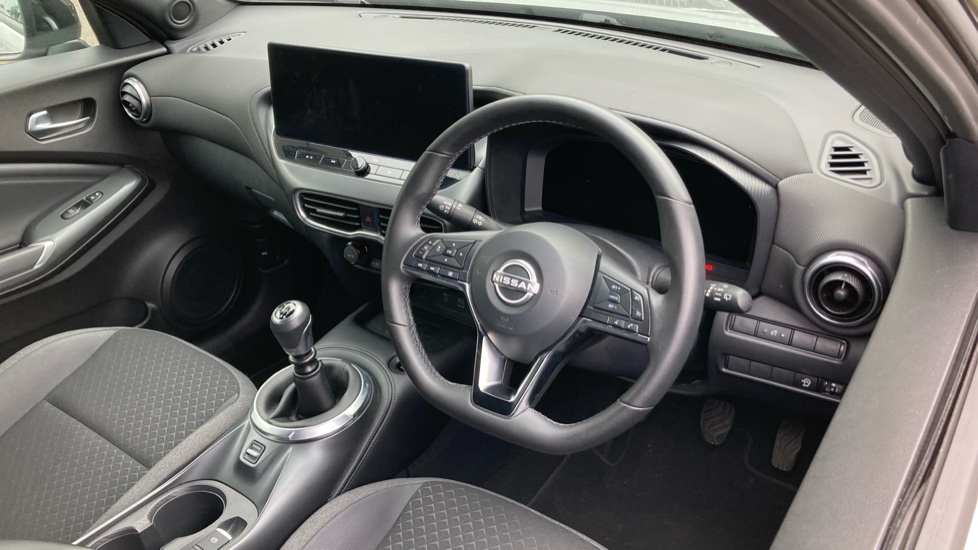 Nissan Juke 1.0 DiG-T N-Connecta 5dr Petrol Hatchback - Image 11