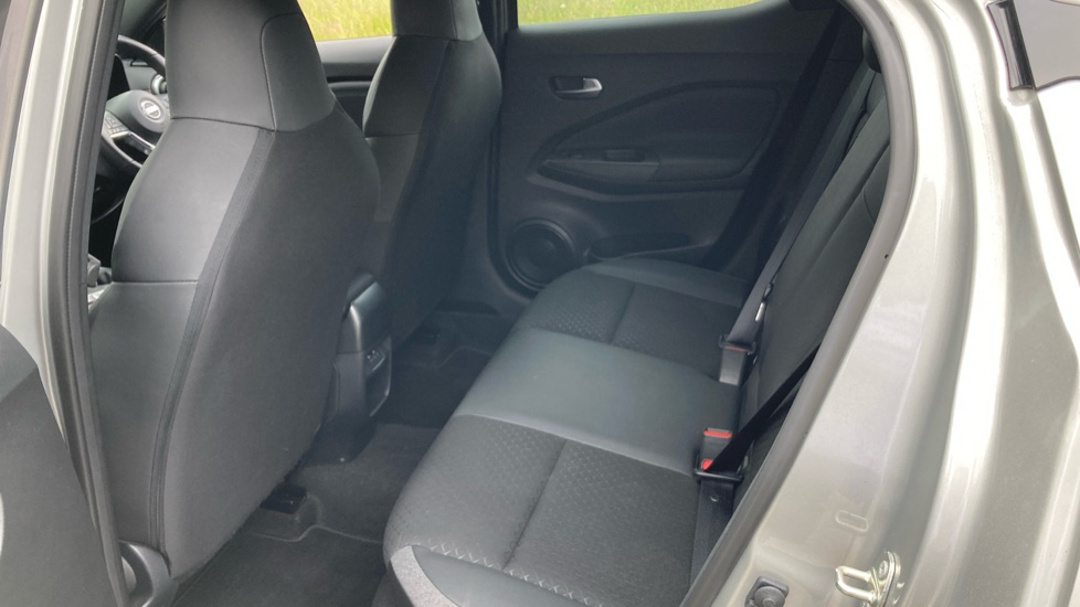 Nissan Juke 1.0 DiG-T N-Connecta 5dr Petrol Hatchback - Image 16