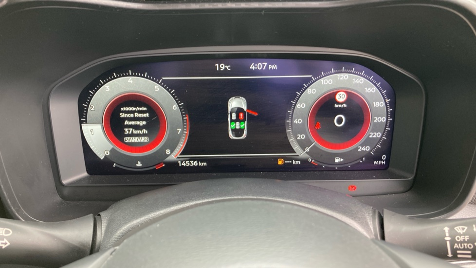 Nissan Juke 1.0 DiG-T N-Connecta 5dr Petrol Hatchback - Image 18