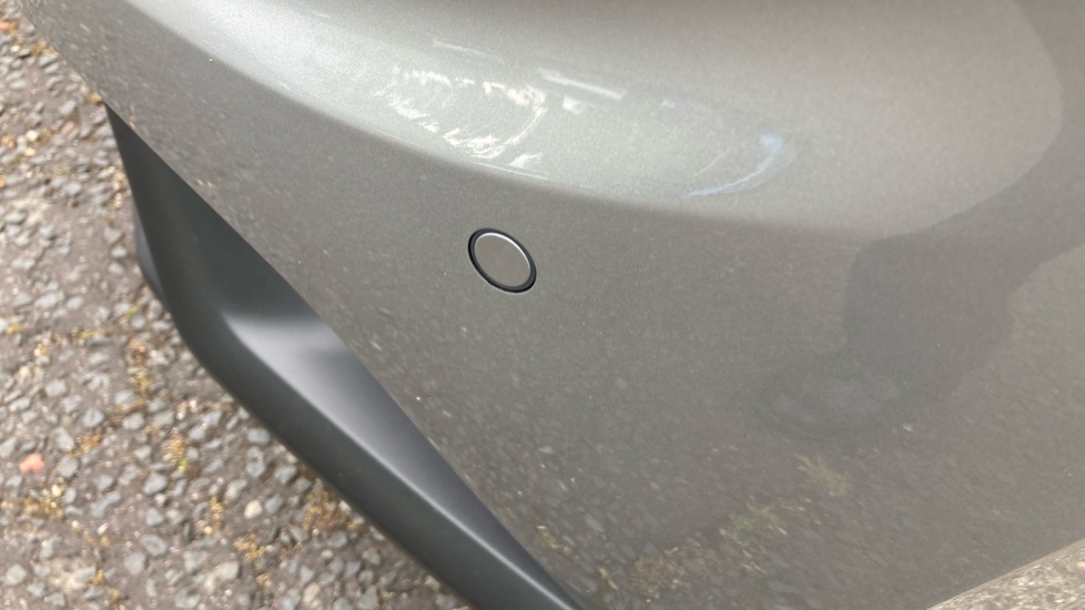 Nissan Juke 1.0 DiG-T N-Connecta 5dr Petrol Hatchback - Image 22