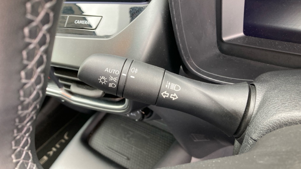 Nissan Juke 1.0 DiG-T N-Connecta 5dr Petrol Hatchback - Image 34