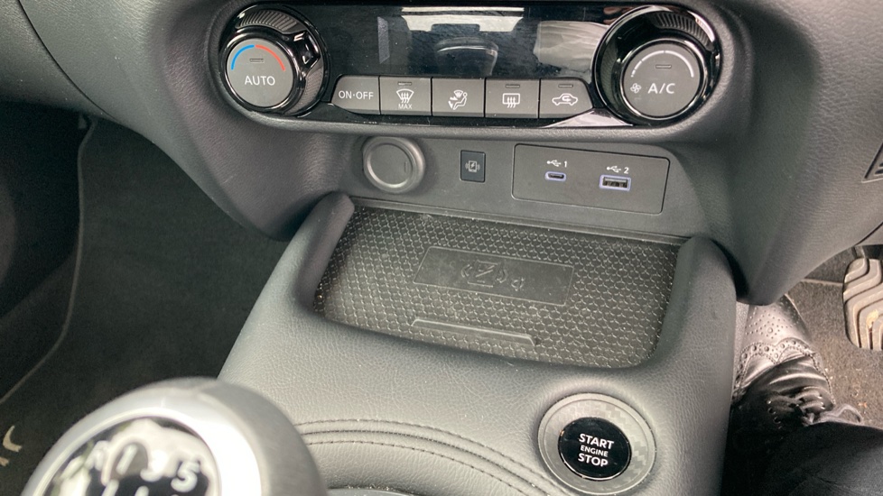 Nissan Juke 1.0 DiG-T N-Connecta 5dr Petrol Hatchback - Image 38