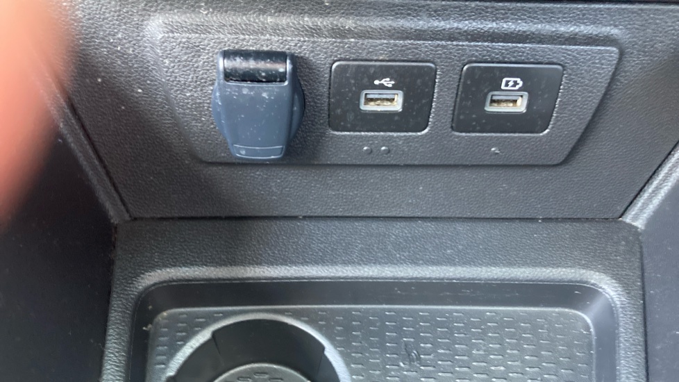 Dacia Duster 1.3 TCe 130 Journey 5dr Petrol Estate - Image 31