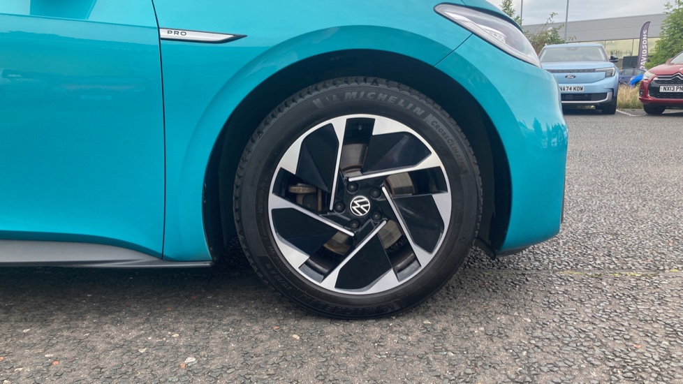 Volkswagen ID.3 150kW Tech Pro Performance 58kWh 5dr Auto Electric Hatchback - Image 28