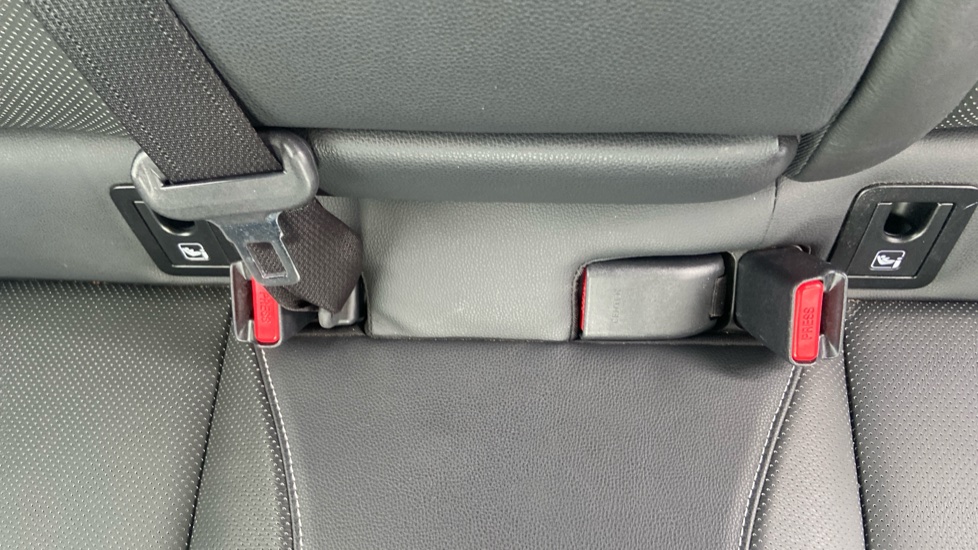 Toyota Corolla 1.8 VVT-i Hybrid Excel 5dr CVT Hybrid Hatchback - Image 17