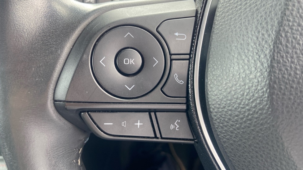 Toyota Corolla 1.8 VVT-i Hybrid Excel 5dr CVT Hybrid Hatchback - Image 21