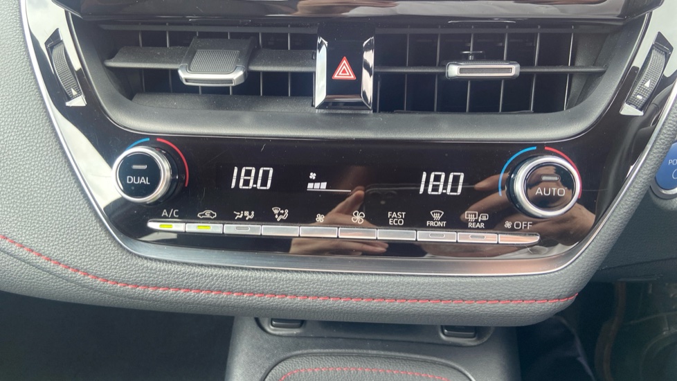 Toyota Corolla 1.8 VVT-i Hybrid Excel 5dr CVT Hybrid Hatchback - Image 29