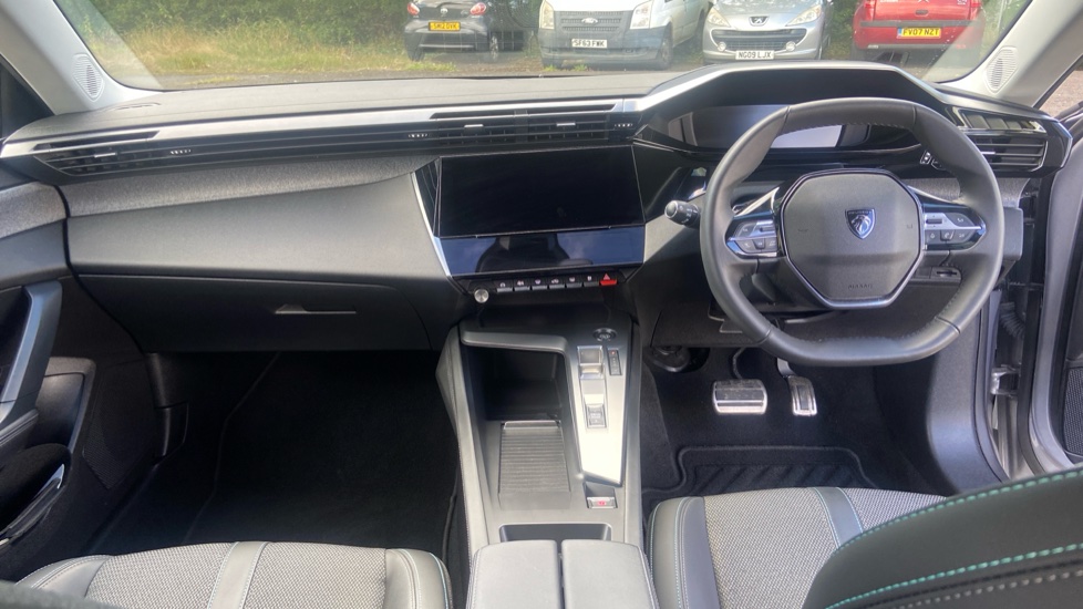 Peugeot 308 1.2 PureTech Allure Premium 5dr EAT8 Petrol Hatchback - Image 10