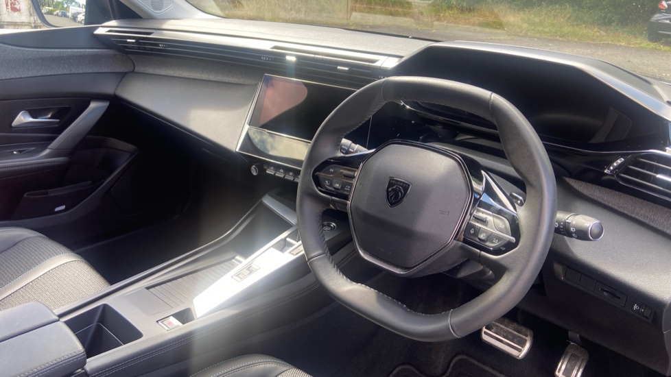 Peugeot 308 1.2 PureTech Allure Premium 5dr EAT8 Petrol Hatchback - Image 11