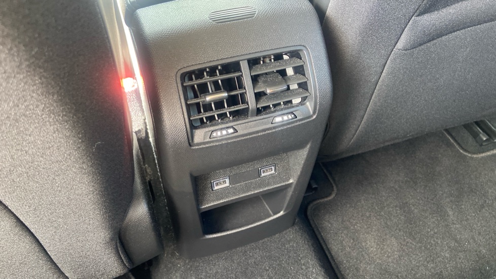Peugeot 308 1.2 PureTech Allure Premium 5dr EAT8 Petrol Hatchback - Image 21