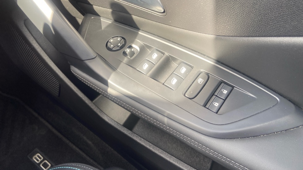 Peugeot 308 1.2 PureTech Allure Premium 5dr EAT8 Petrol Hatchback - Image 28