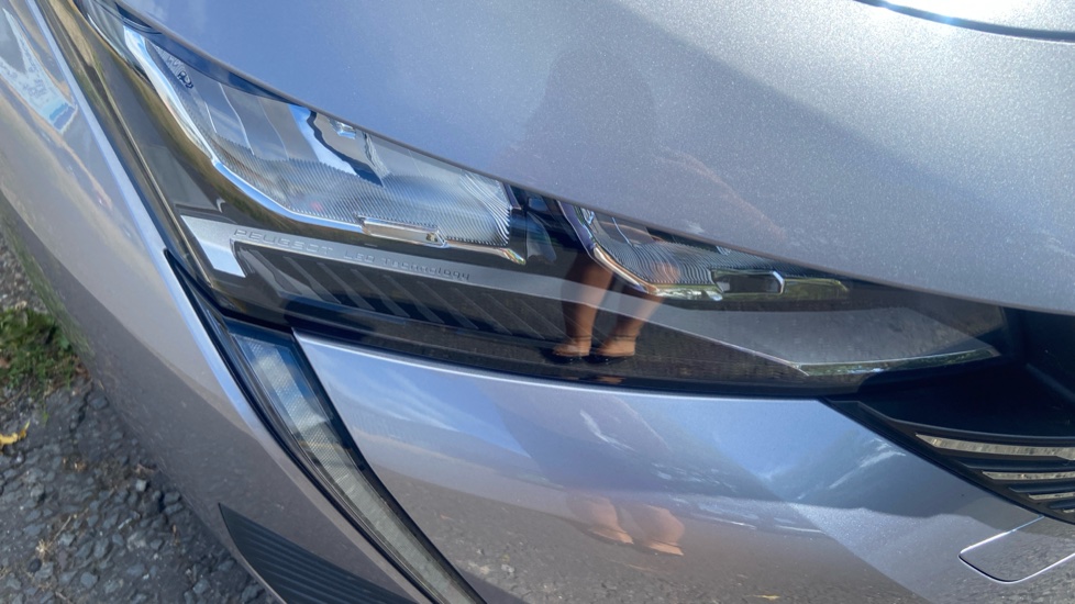 Peugeot 308 1.2 PureTech Allure Premium 5dr EAT8 Petrol Hatchback - Image 53