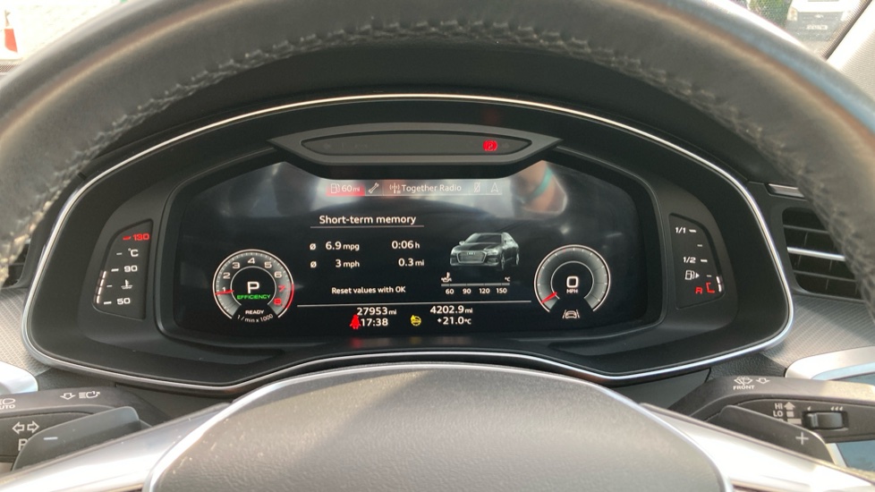 Audi A6 40 TFSI Sport 4dr S Tronic [Tech Pack] Petrol Saloon - Image 18