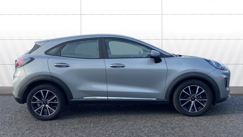 Ford Puma 1.0 EcoBoost Hybrid mHEV Titanium 5dr Petrol Hatchback - Image 5