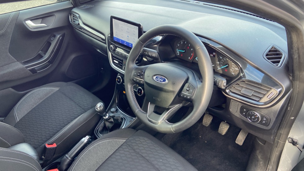 Ford Puma 1.0 EcoBoost Hybrid mHEV Titanium 5dr Petrol Hatchback - Image 11