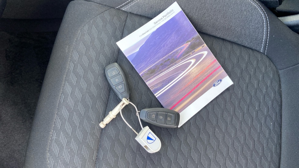 Ford Puma 1.0 EcoBoost Hybrid mHEV Titanium 5dr Petrol Hatchback - Image 20