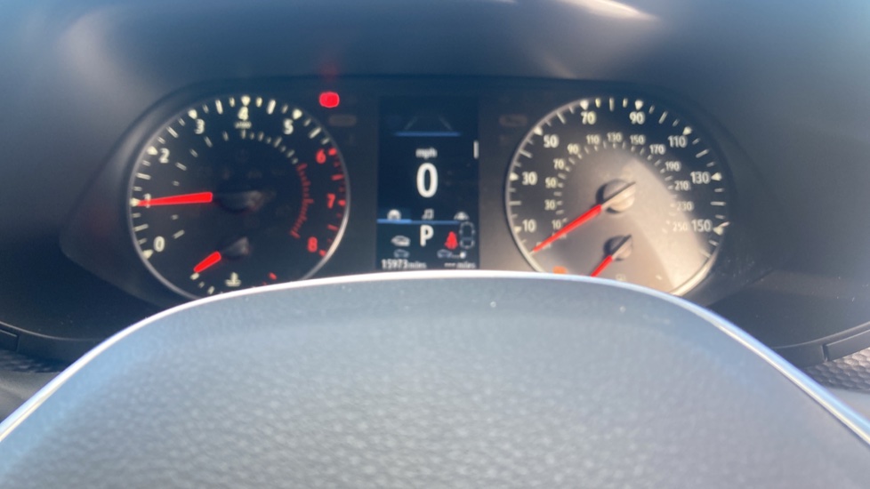 Renault Arkana 1.3 TCe Mild Hybrid 140 Iconic 5dr EDC Petrol Estate - Image 18