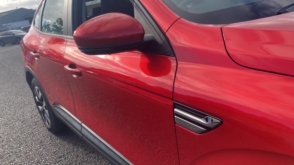 Renault Arkana 1.3 TCe Mild Hybrid 140 Iconic 5dr EDC Petrol Estate - Image 25