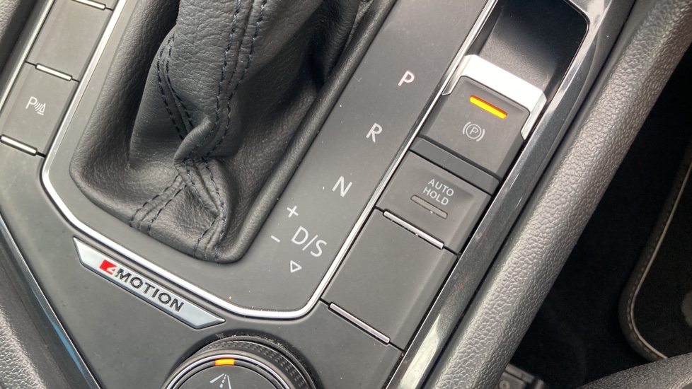 Volkswagen Tiguan 2.0 TDi 190 4Motion SEL 5dr DSG Diesel Estate - Image 31