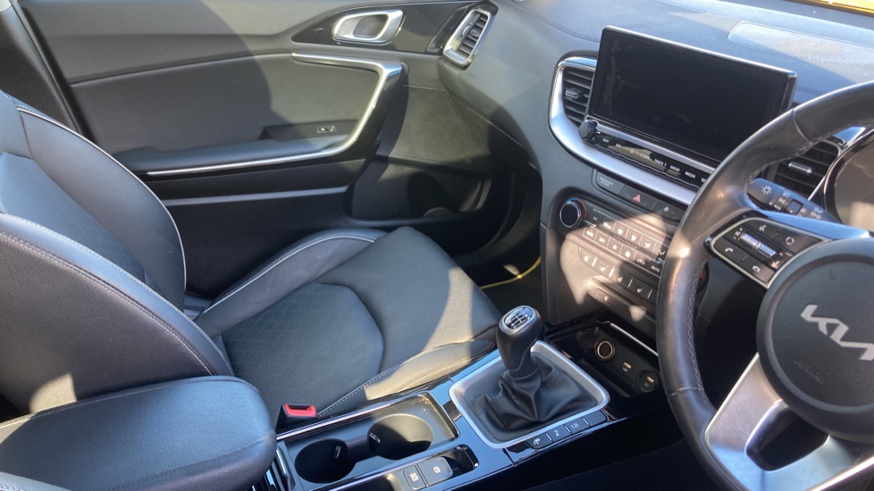 Kia Xceed 1.5T GDi ISG 4 5dr Petrol Hatchback - Image 14