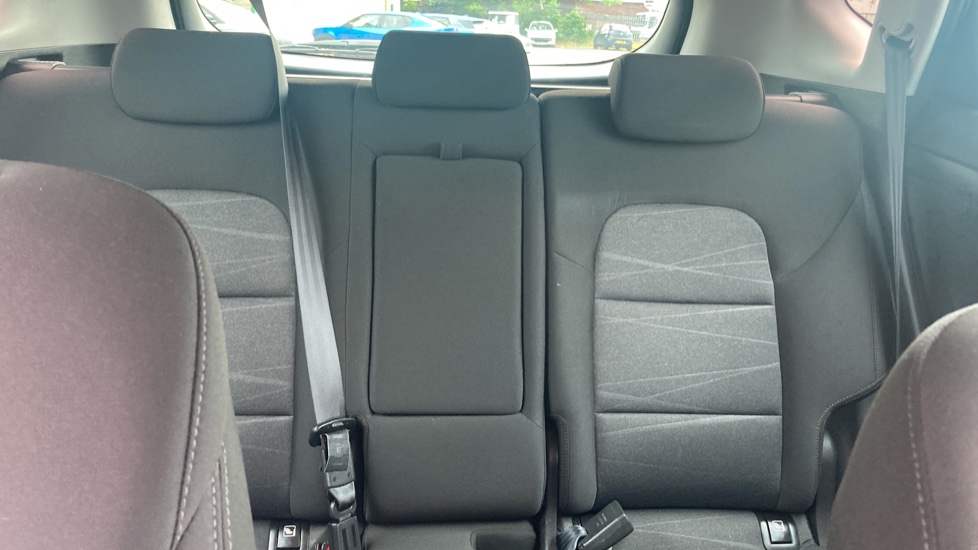 Hyundai TUCSON 1.6 GDi SE Nav 5dr 2WD Petrol Estate - Image 15