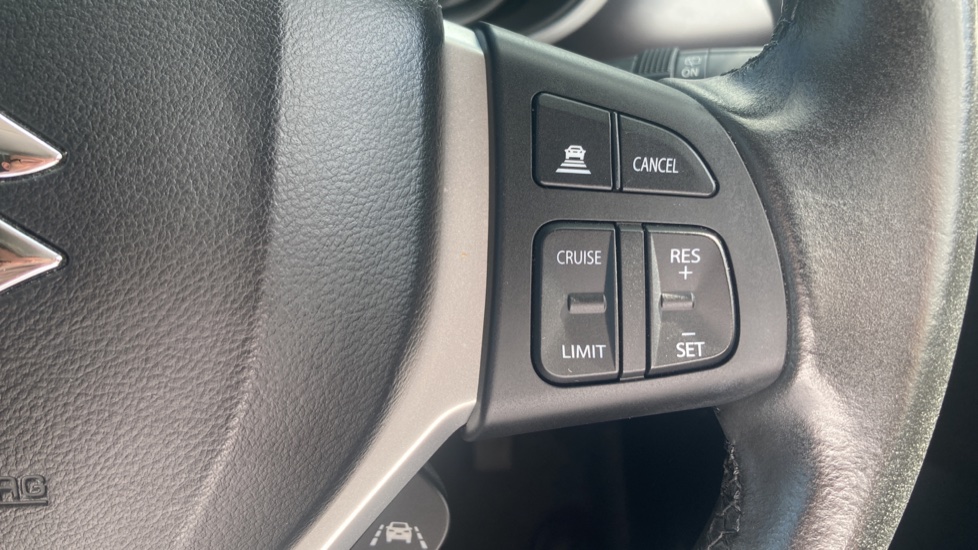 Suzuki Vitara 1.4 Boosterjet 48V Hybrid SZ-T 5dr Petrol Estate - Image 29