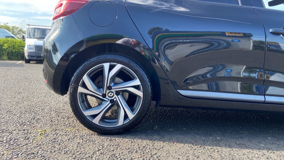 Renault Clio 1.0 TCe 90 RS Line 5dr Petrol Hatchback - Image 7