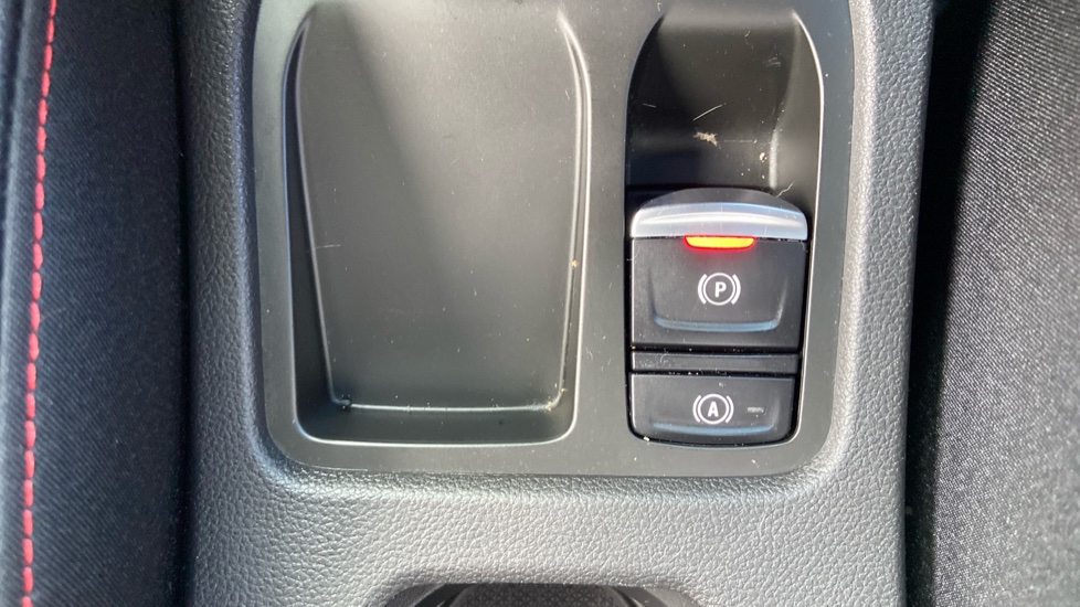 Renault Clio 1.0 TCe 90 RS Line 5dr Petrol Hatchback - Image 29
