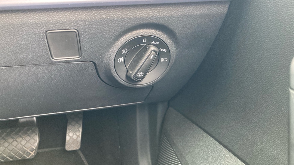 SEAT Ibiza 1.0 TSI 110 FR Sport 5dr DSG Petrol Hatchback - Image 31