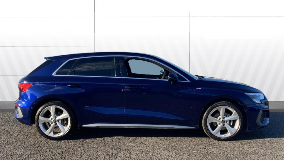 Audi A3 35 TFSI S Line 5dr S Tronic Petrol Hatchback - Image 5