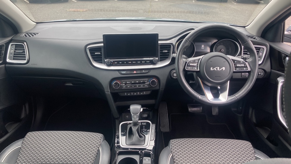 Kia Xceed 1.5T GDi ISG 138 3 5dr DCT Petrol Hatchback - Image 10