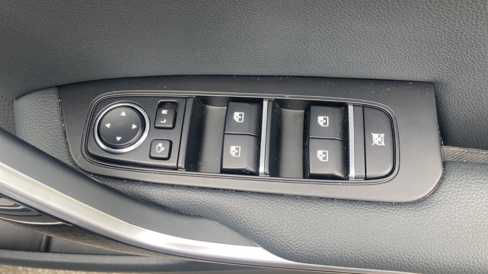 Kia Xceed 1.5T GDi ISG 138 3 5dr DCT Petrol Hatchback - Image 32