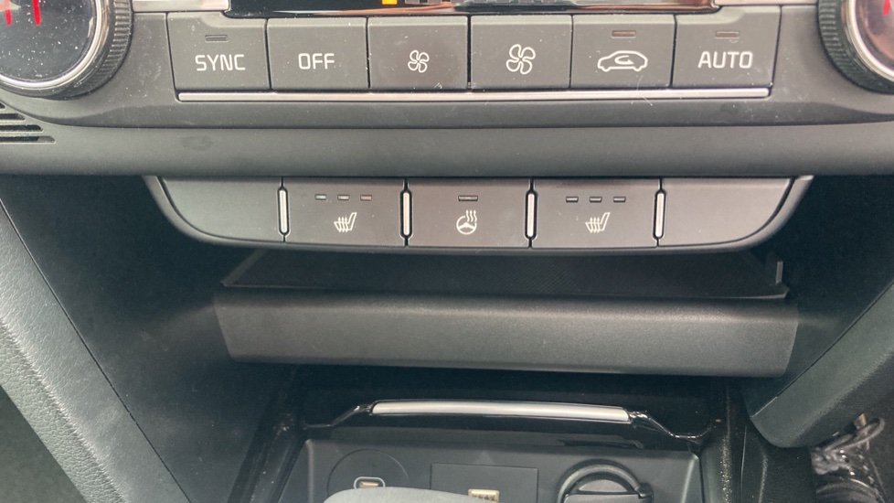 Kia Xceed 1.5T GDi ISG 138 3 5dr DCT Petrol Hatchback - Image 37