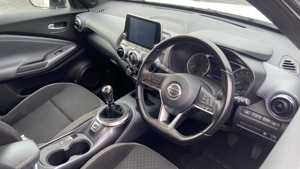 Nissan Juke 1.0 DiG-T 114 N-Connecta 5dr Petrol Hatchback - Image 11