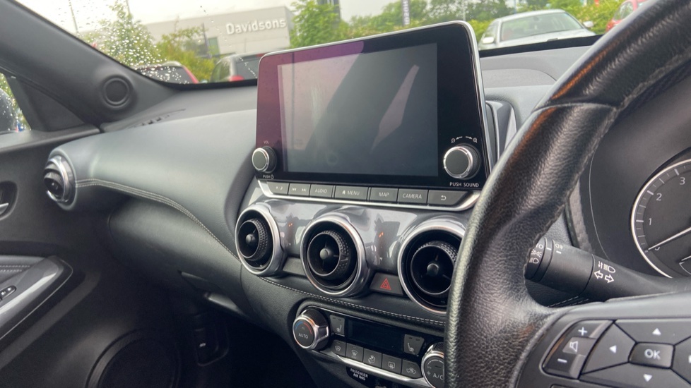 Nissan Juke 1.0 DiG-T 114 N-Connecta 5dr Petrol Hatchback - Image 14