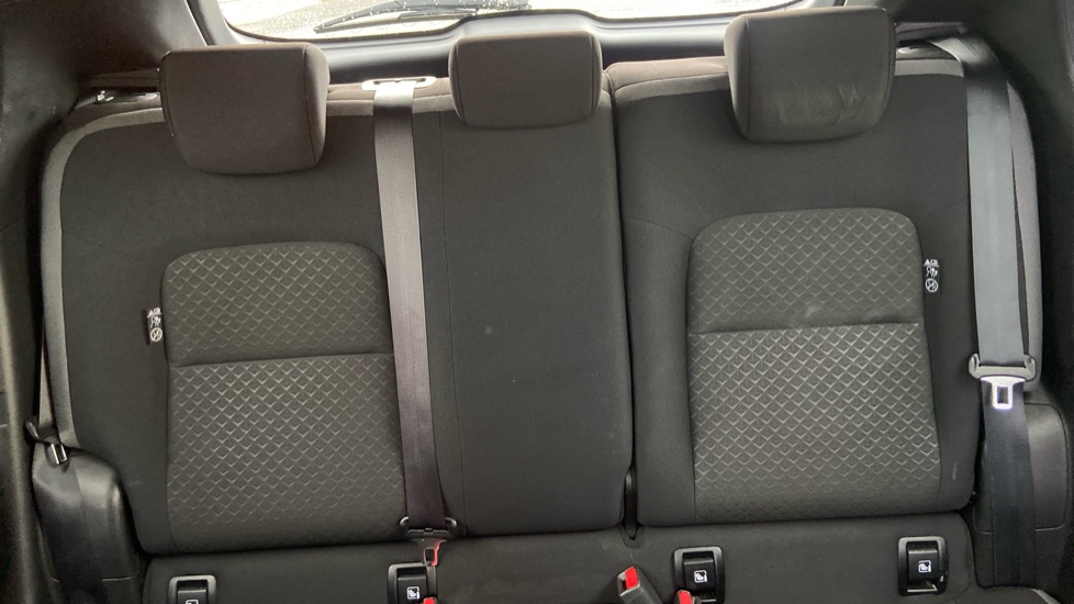 Nissan Juke 1.0 DiG-T 114 N-Connecta 5dr Petrol Hatchback - Image 15