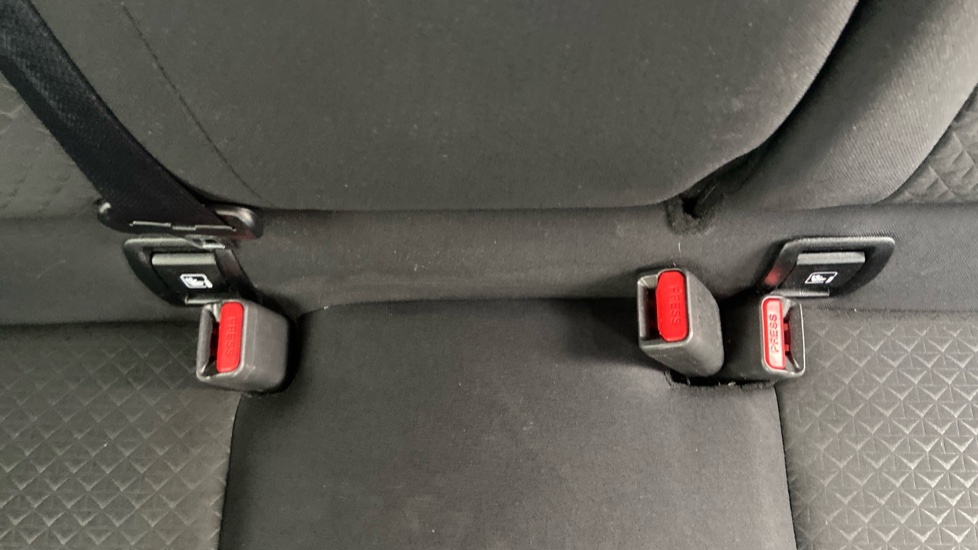 Nissan Juke 1.0 DiG-T 114 N-Connecta 5dr Petrol Hatchback - Image 17