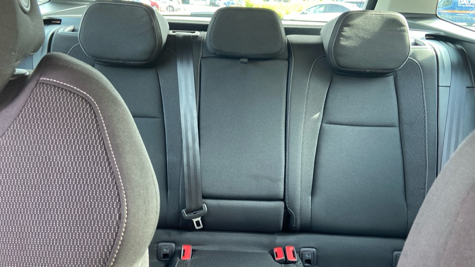Skoda Karoq 1.0 TSI SE Drive 5dr Petrol Estate - Image 15