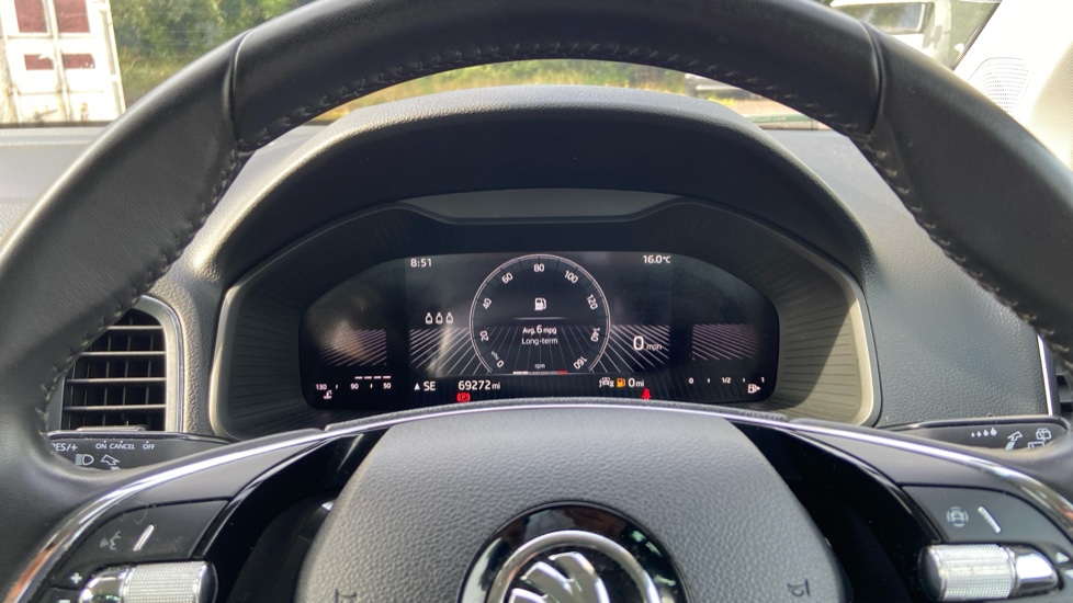 Skoda Karoq 1.0 TSI SE Drive 5dr Petrol Estate - Image 18