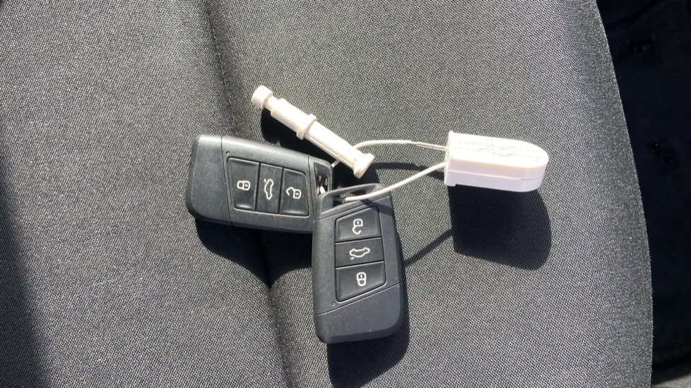 Skoda Karoq 1.0 TSI SE Drive 5dr Petrol Estate - Image 20