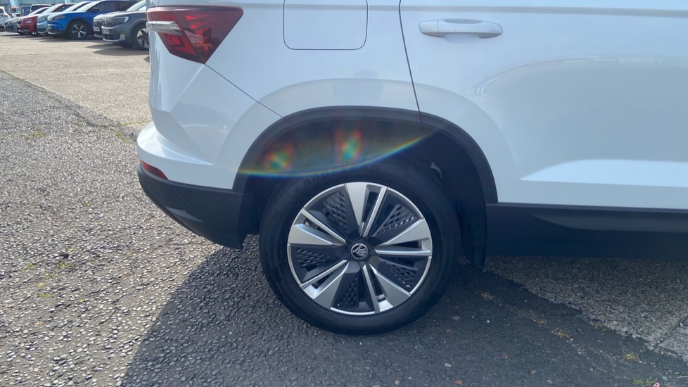Skoda Karoq 1.0 TSI SE Drive 5dr Petrol Estate - Image 23
