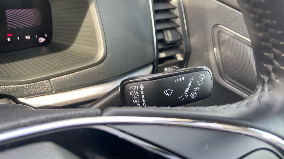 Skoda Karoq 1.0 TSI SE Drive 5dr Petrol Estate - Image 34
